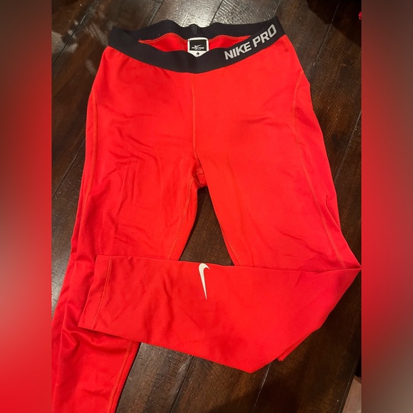 Red Nike Leggings - Picture 1 of 2